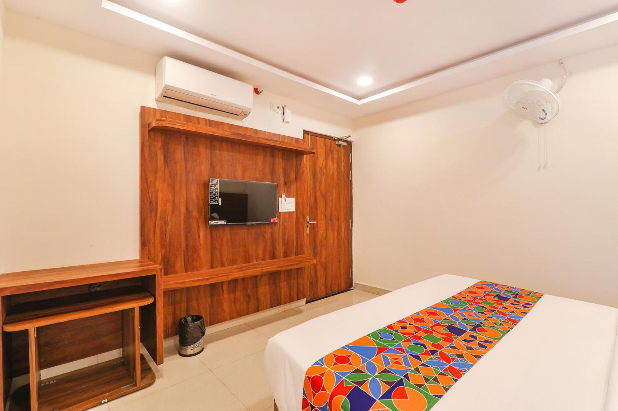 Fabhotel Rachna Palace And Banquets - Nr Lekhraj Metro Station Lucknow Zewnętrze zdjęcie